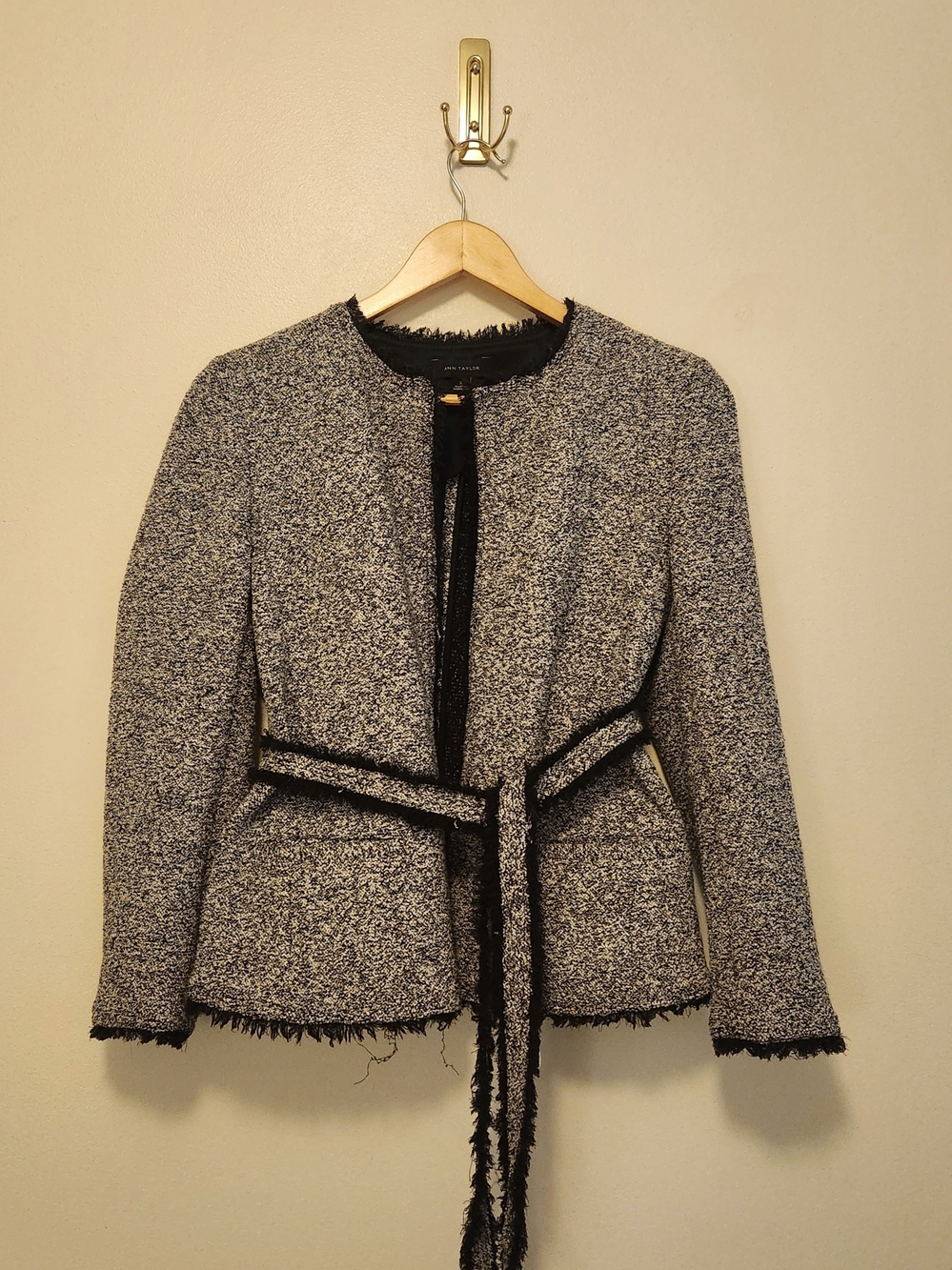 Womens Ann Taylor Navy & White Tweed Belted Blazer